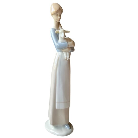 Lladro Porcelain Figurine "Girl With Lamb" 10.75" T Collectible Spain Made Art - Picture 9 of 14